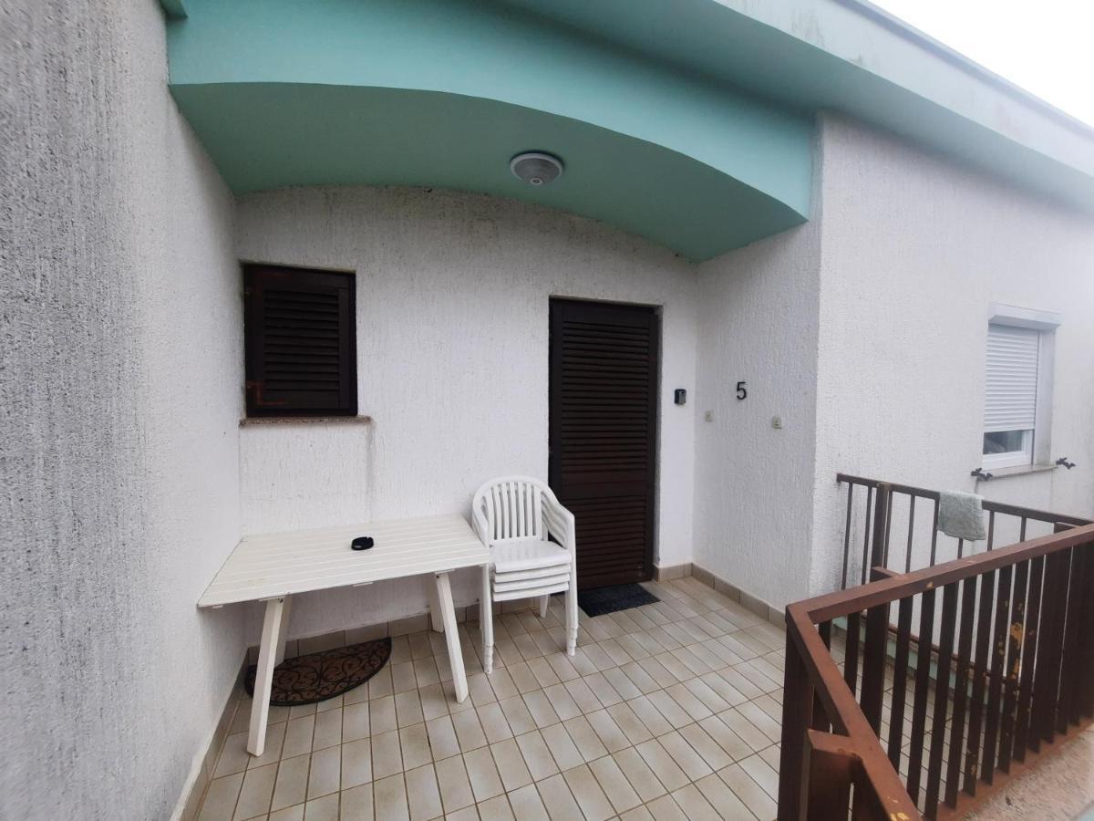 Tiza Apartments Vantacici Ngoại thất bức ảnh